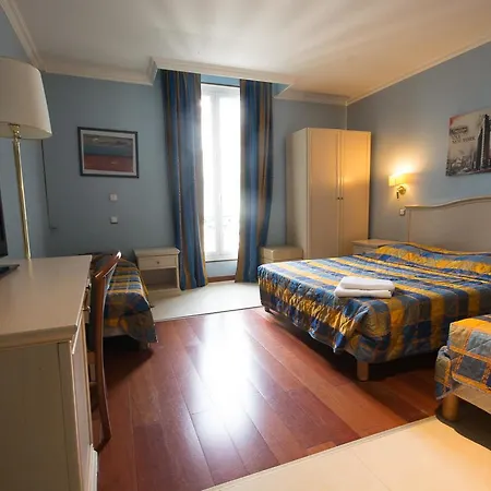 Baccarat אכסניה